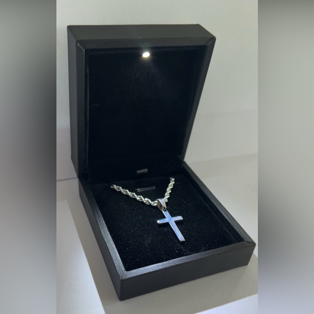 LNKS Silver Rope Chain with Cross